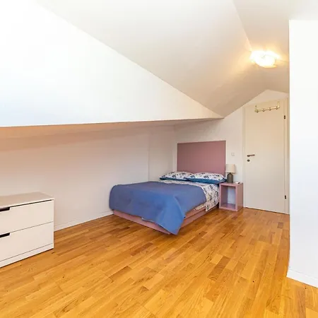 City Apartment Split