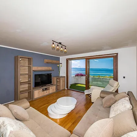 City Apartment Split